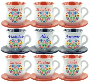 Šálek s podšálkem, folklórním srdíčkem a jménem na přání 1