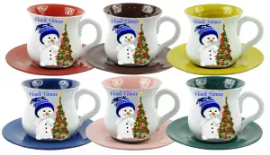 Vánoční, barevný, keramický šálek se sněhulákem.